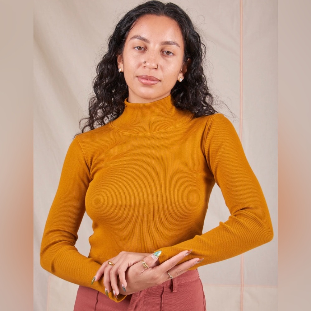 Bud Bud Press Essential Turtleneck in Spicy Mustard